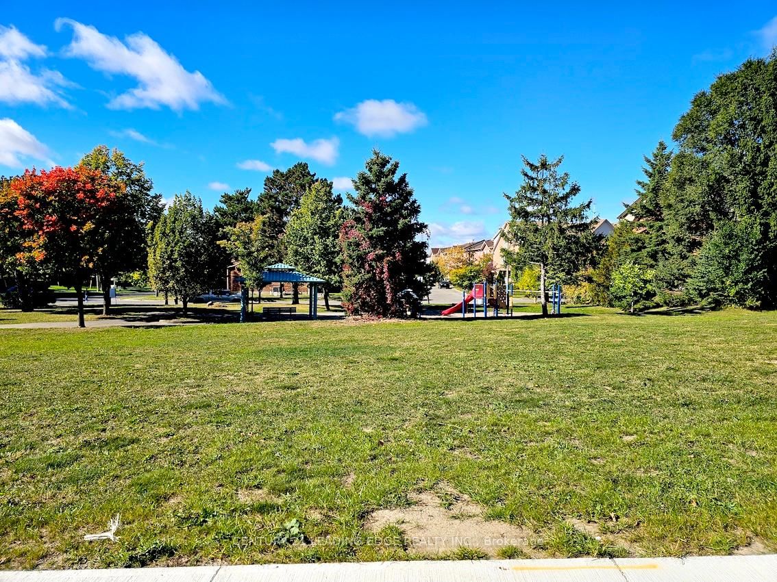 10 Spruce Pines Crescent, Unit Room2 - Photo 23