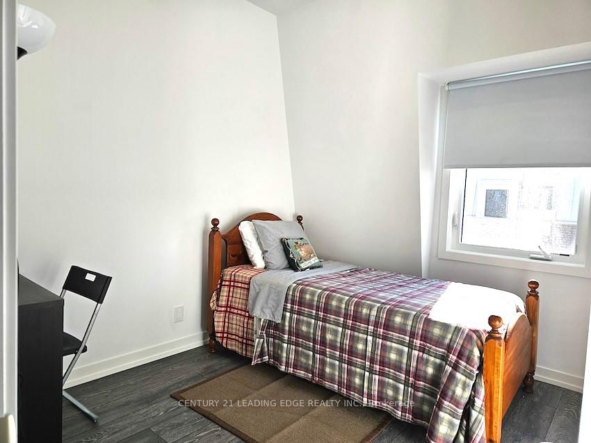10 Spruce Pines Crescent, Unit Room2 - Photo 3