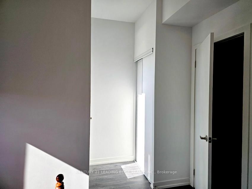 10 Spruce Pines Crescent, Unit Room2 - Photo 5