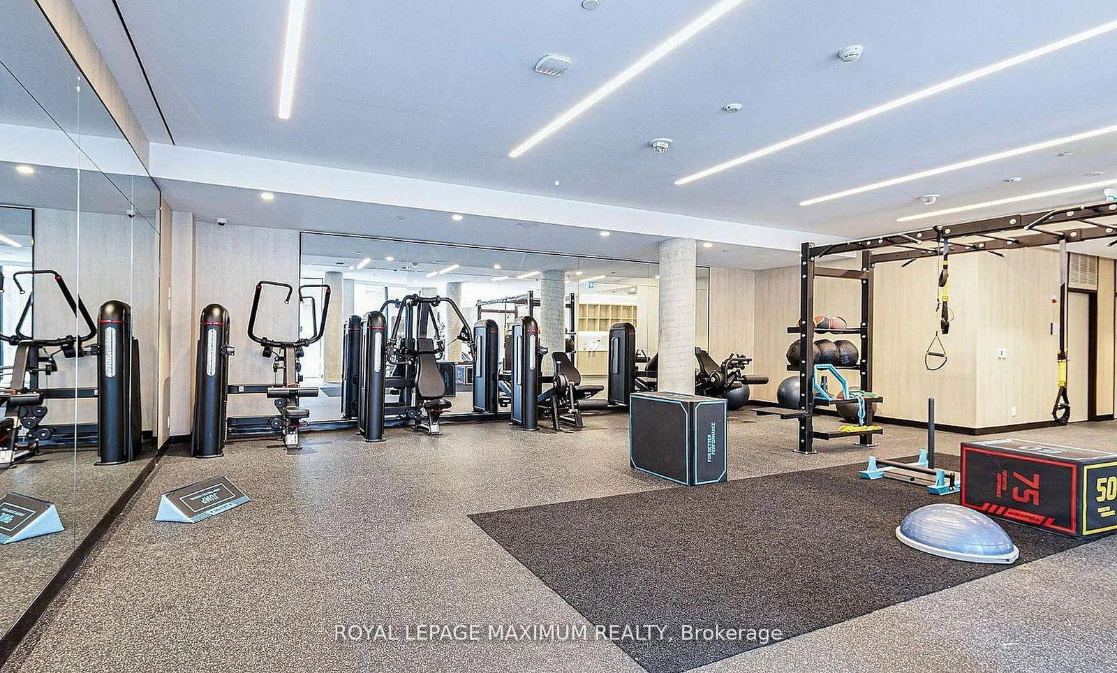 2020 Bathurst Street - Photo 19