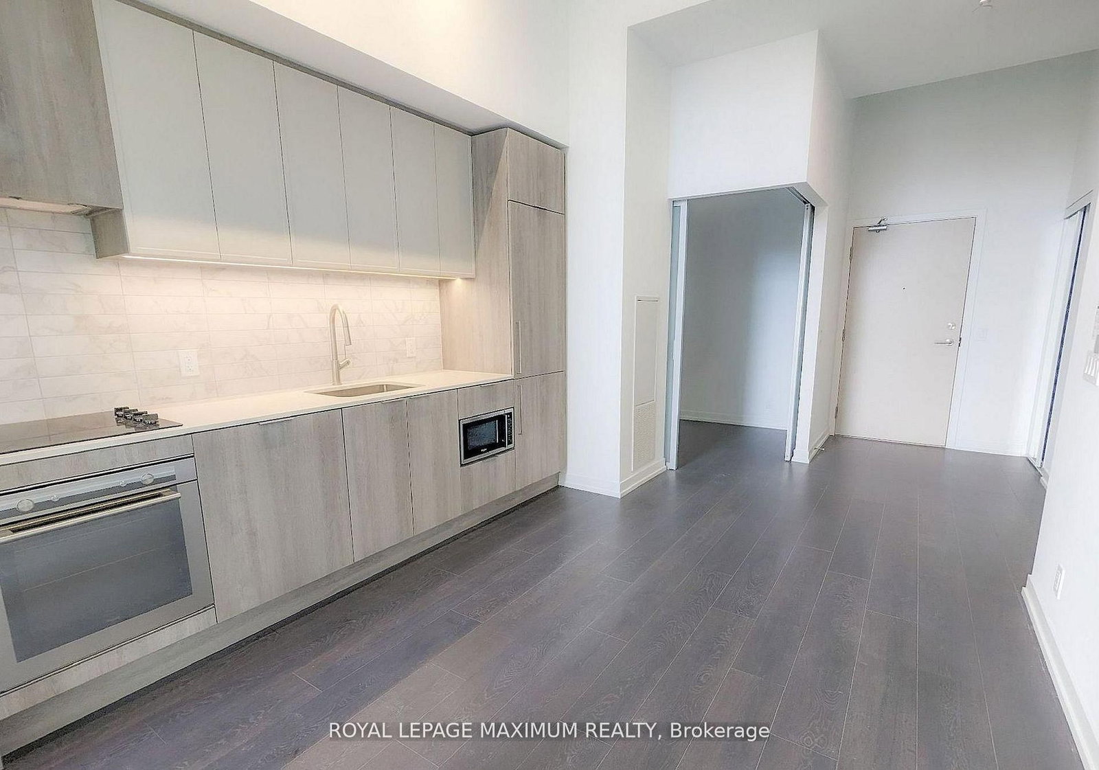 2020 Bathurst Street - Photo 5