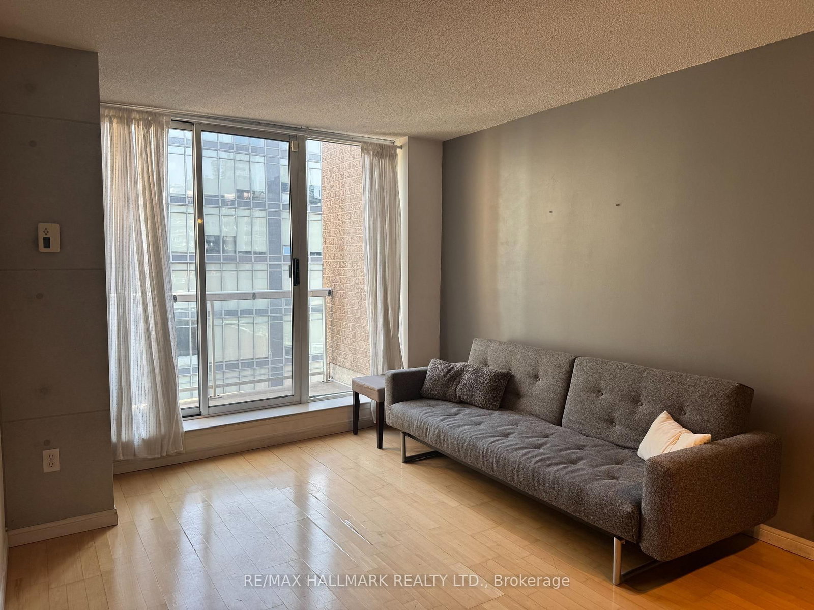 330 Adelaide Street E, Unit PH07 - Photo 11