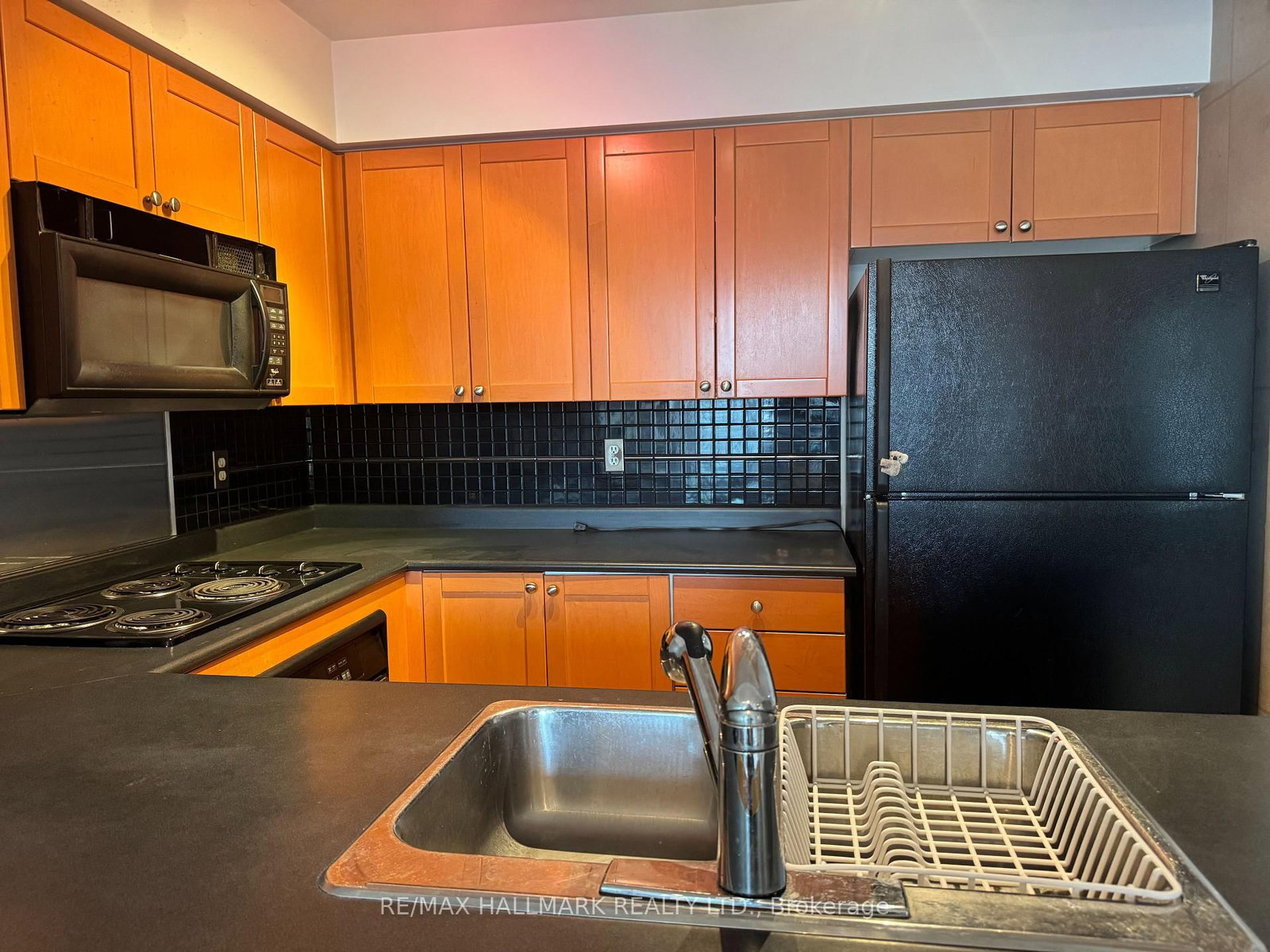 330 Adelaide Street E, Unit PH07 - Photo 7