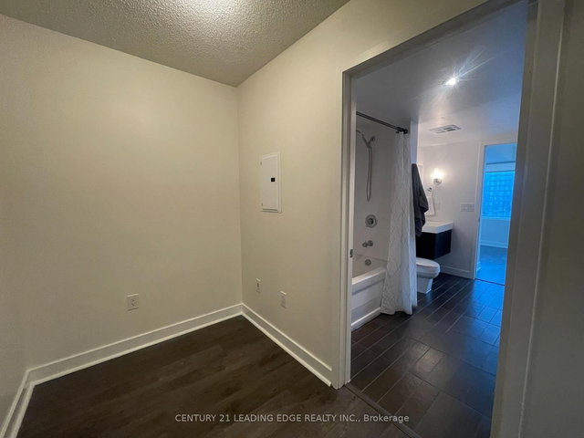 3211 - 25 Telegram Mews