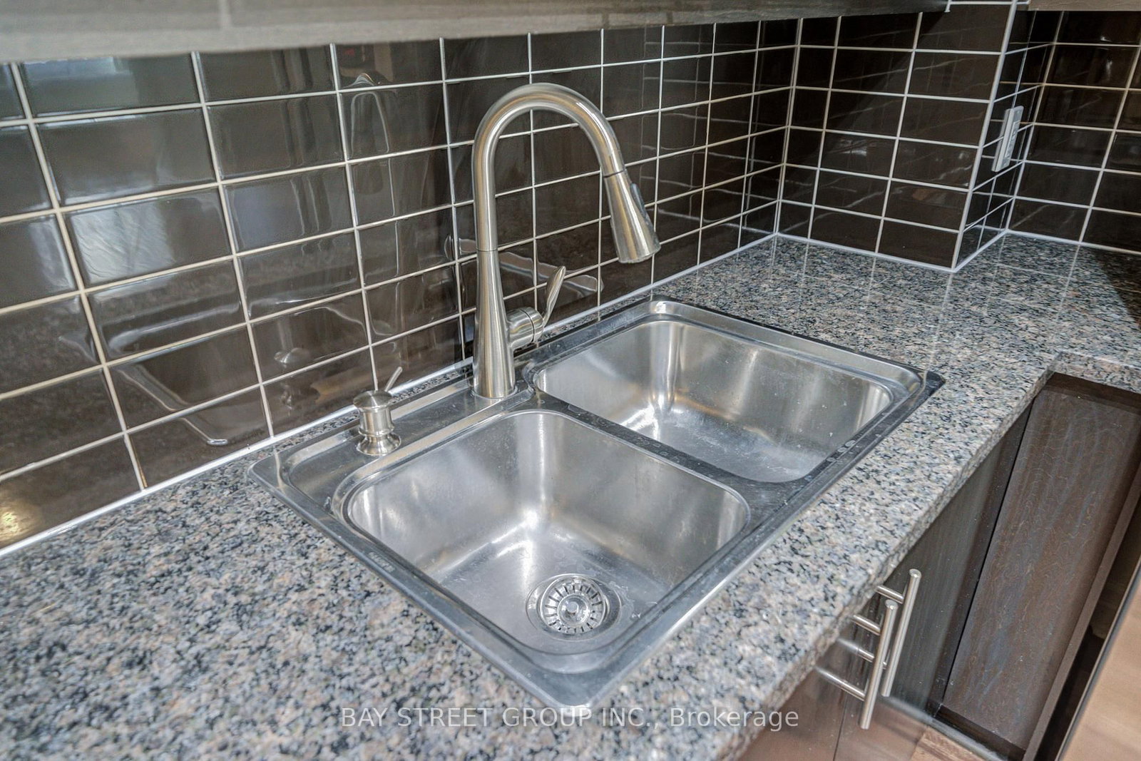 35 Balmuto Street, Unit 1604 - Photo 15