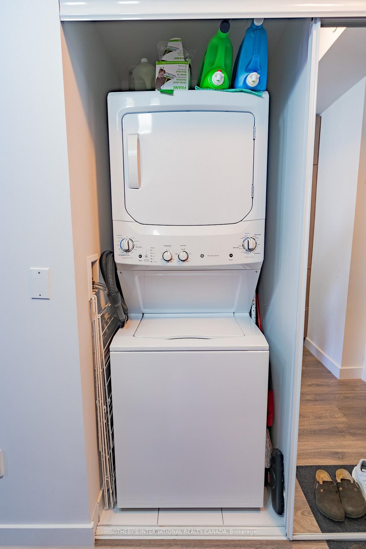8 Eglinton Avenue E, Unit 1710 - Photo 21
