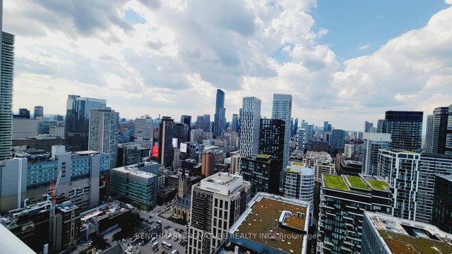 4512 - 88 Queen Street E