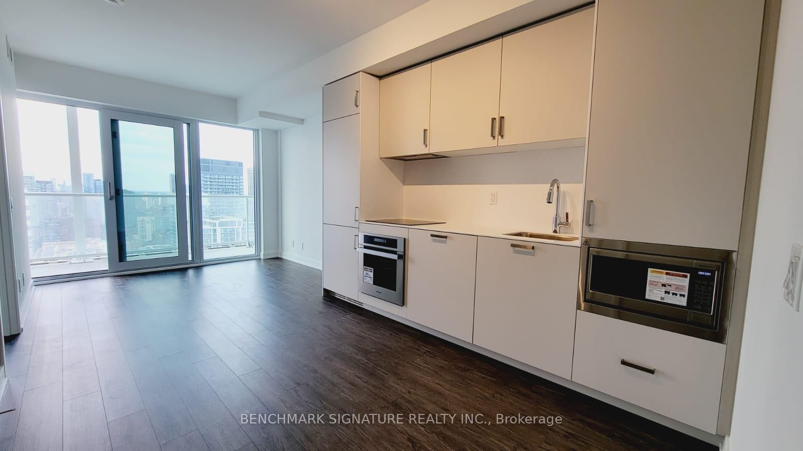 88 Queen Street E, Unit 4512 - Photo 11