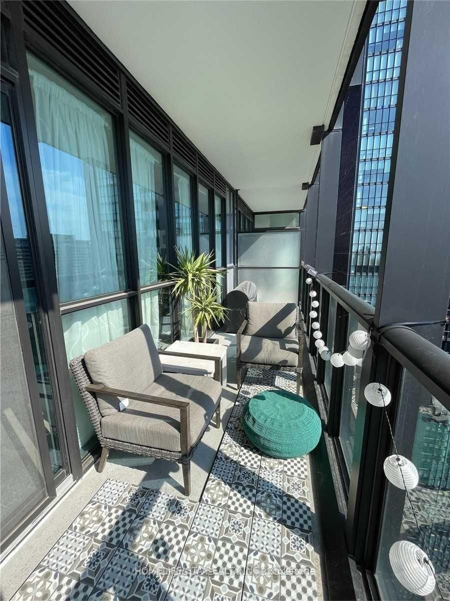 101 Charles Street E, Unit 2111 - Photo 12