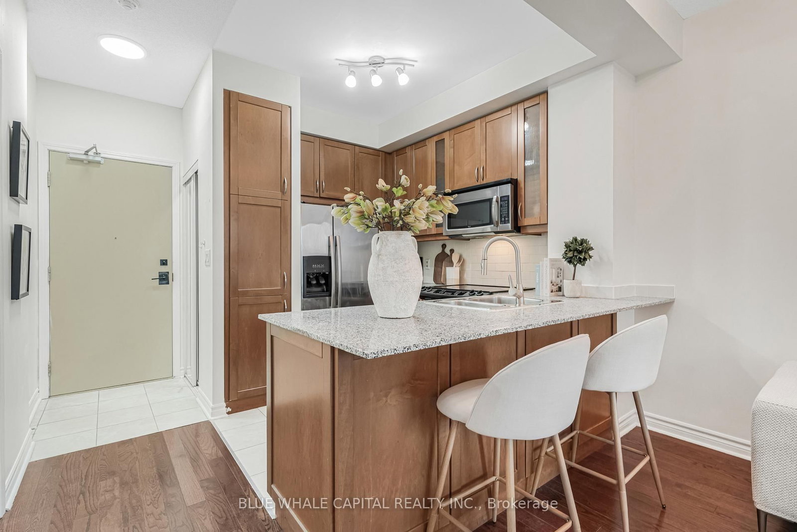 18 Holmes Avenue, Unit 907 - Photo 10