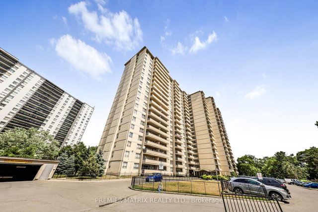 1807 - 65 Thorncliffe Park Drive