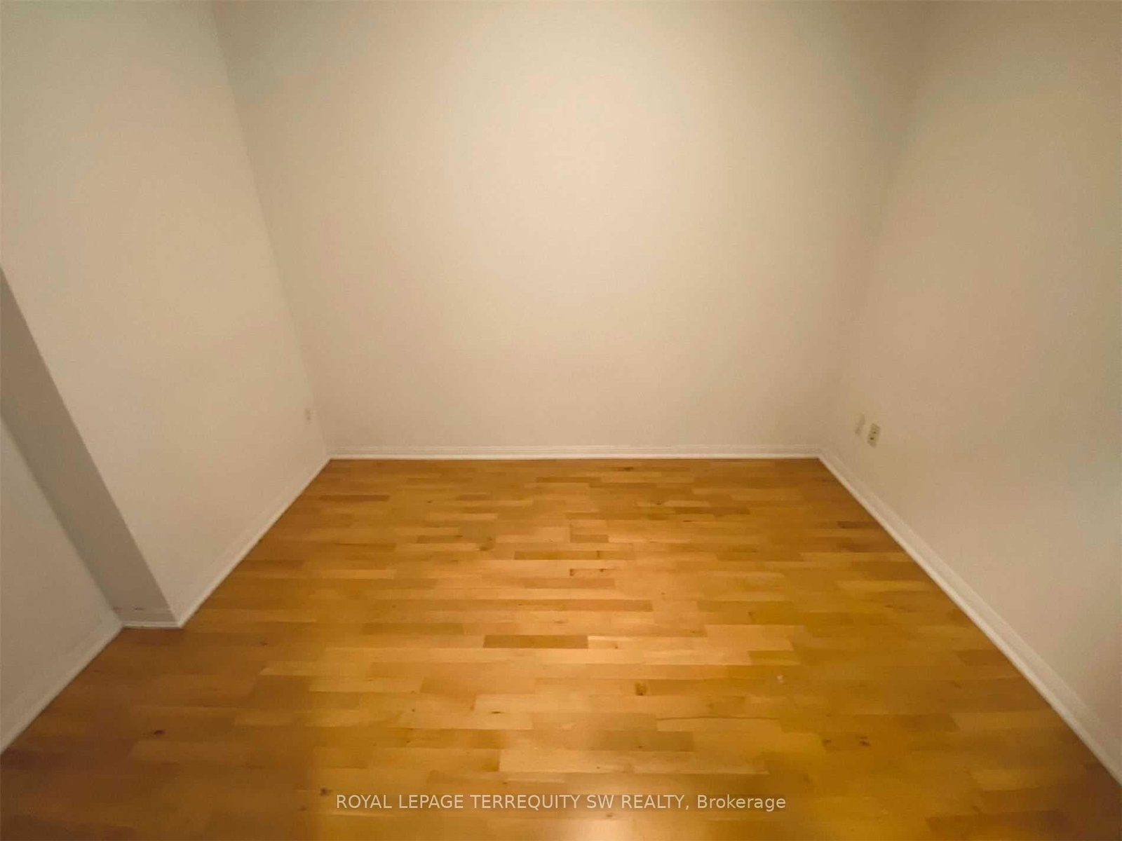 Condo for sale at 405-628 Fleet Street, Toronto, Ontario, M5V 1A8 - Niagara - MLS: C13017732