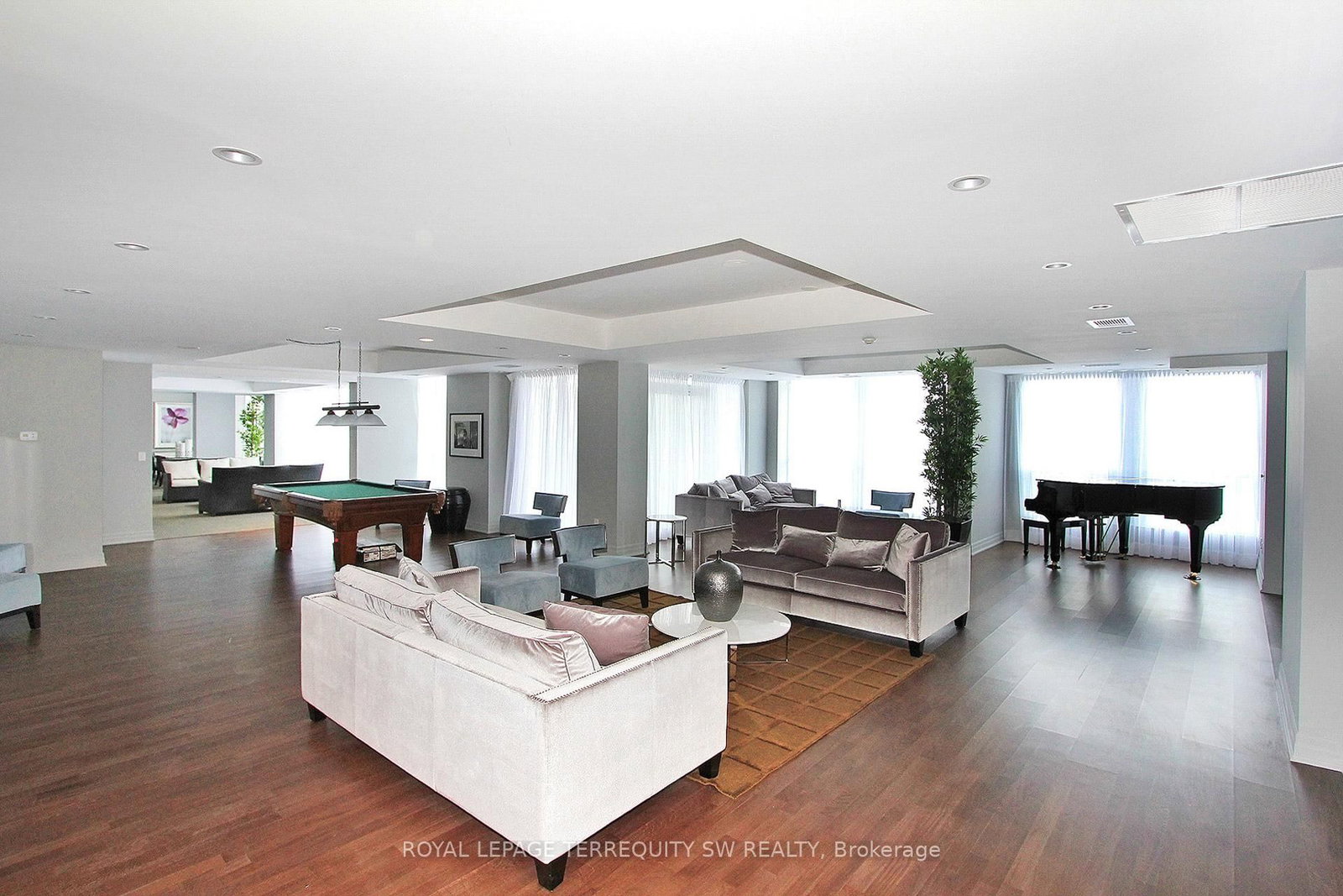 Condo for sale at 405-628 Fleet Street, Toronto, Ontario, M5V 1A8 - Niagara - MLS: C13017732