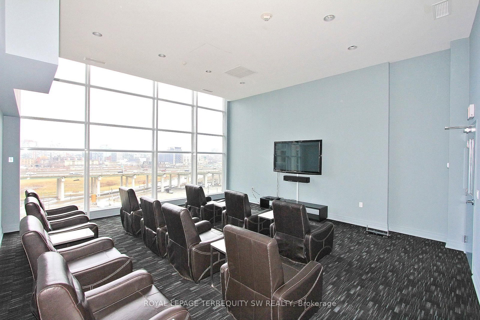 Condo for sale at 405-628 Fleet Street, Toronto, Ontario, M5V 1A8 - Niagara - MLS: C13017732