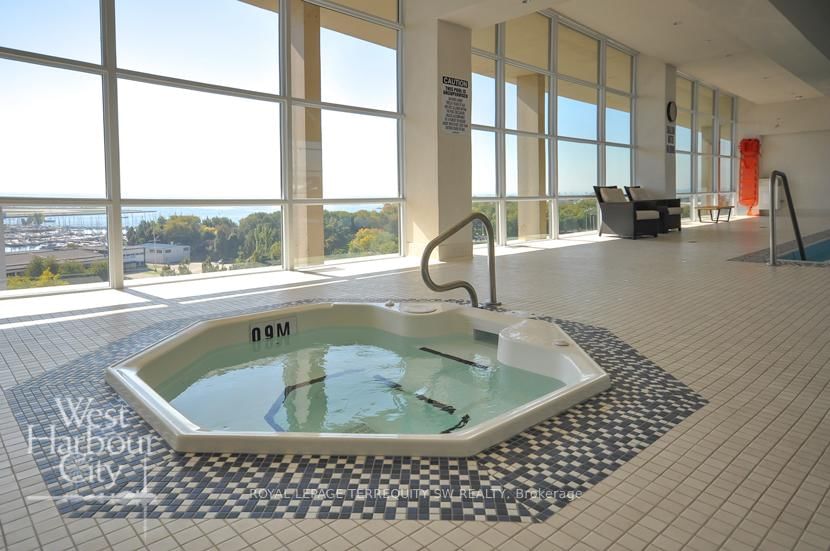 Condo for sale at 405-628 Fleet Street, Toronto, Ontario, M5V 1A8 - Niagara - MLS: C13017732