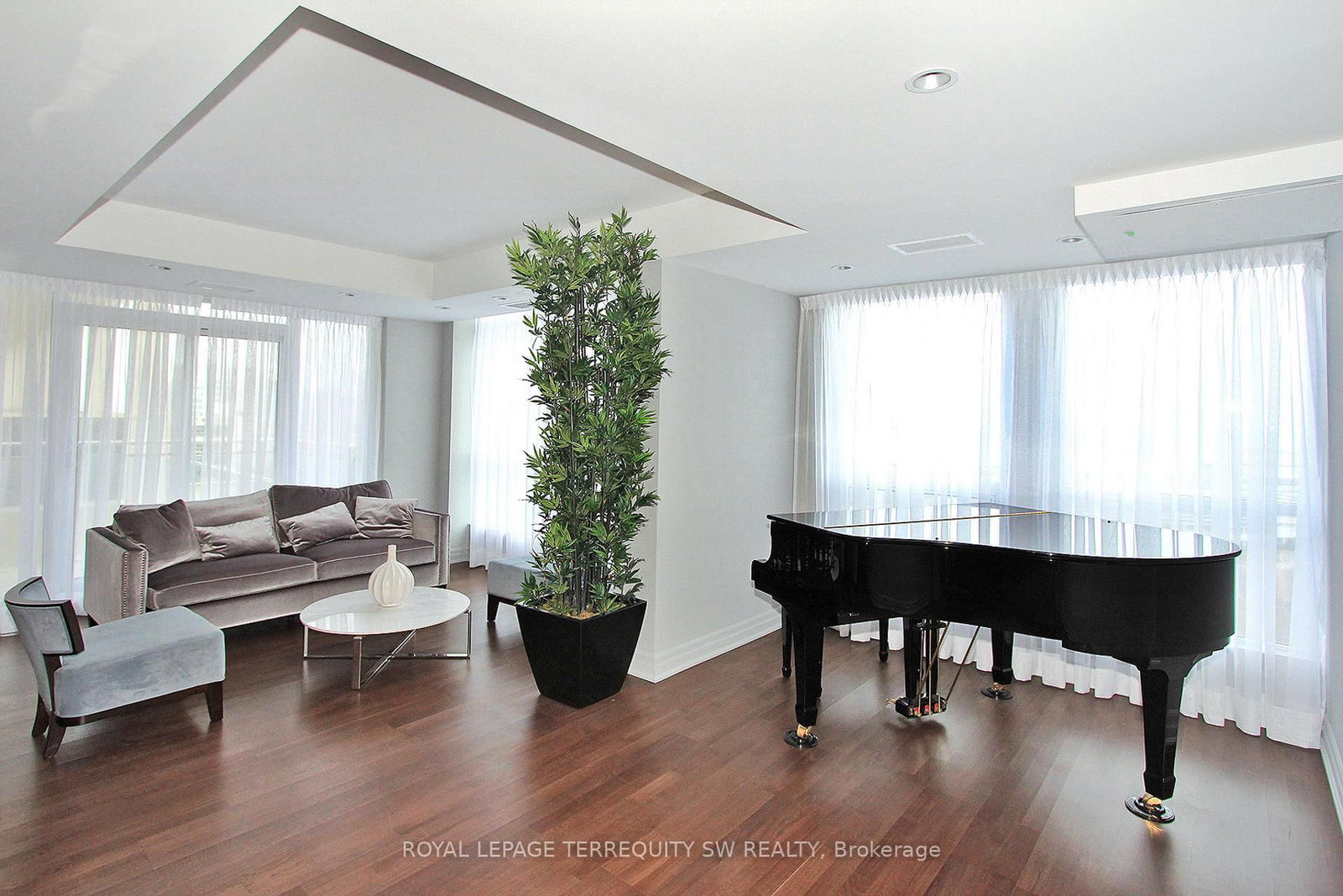 Condo for sale at 405-628 Fleet Street, Toronto, Ontario, M5V 1A8 - Niagara - MLS: C13017732