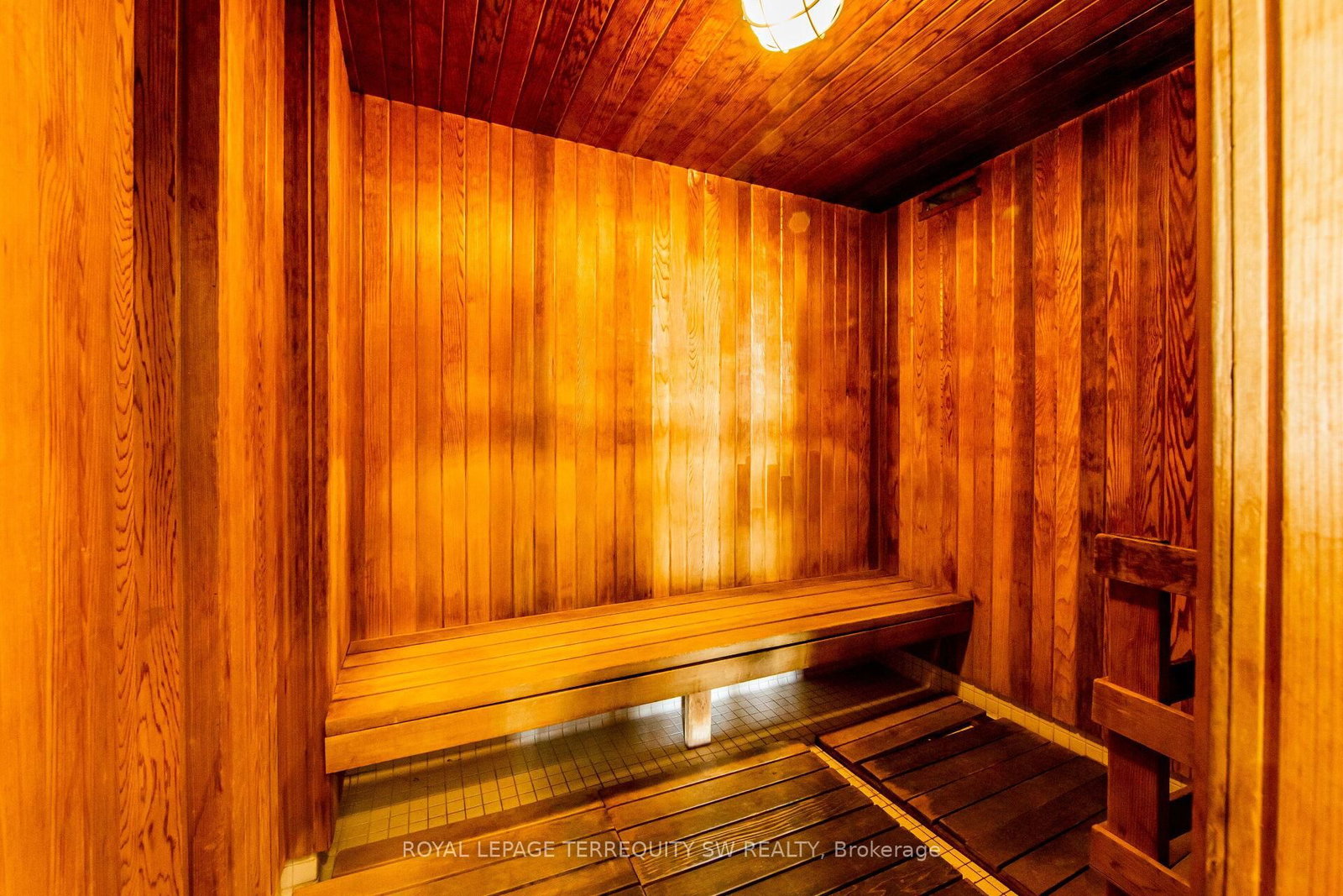 Condo for sale at 405-628 Fleet Street, Toronto, Ontario, M5V 1A8 - Niagara - MLS: C13017732