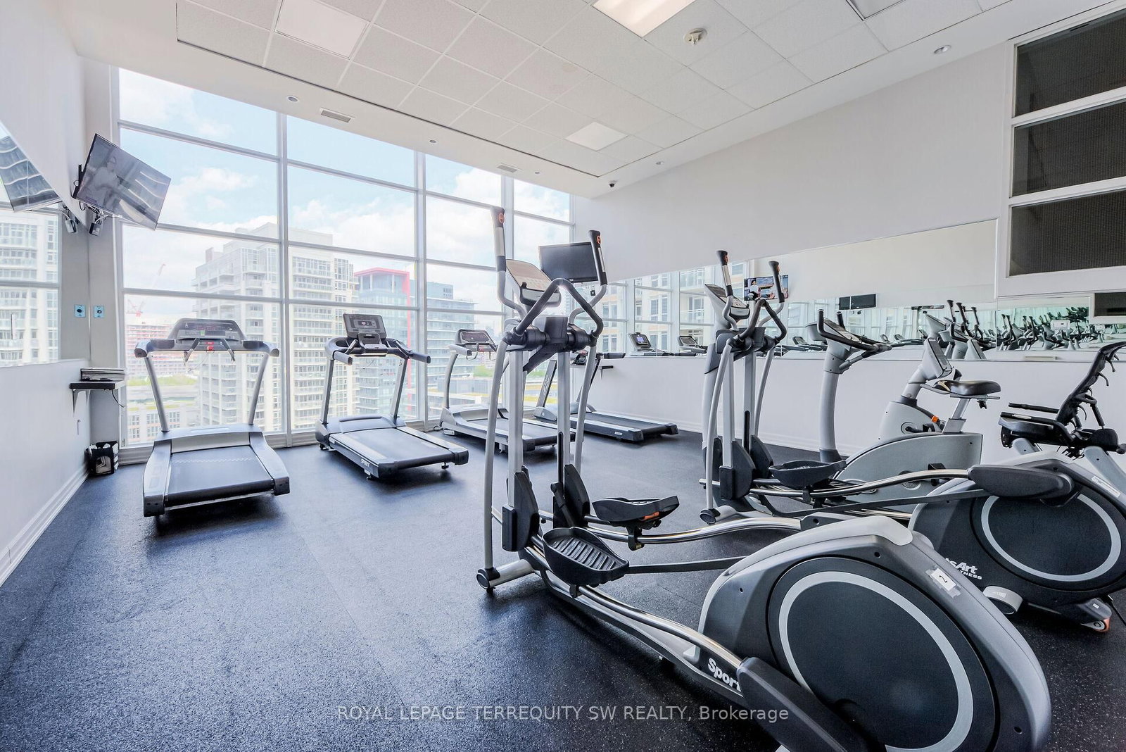 Condo for sale at 405-628 Fleet Street, Toronto, Ontario, M5V 1A8 - Niagara - MLS: C13017732