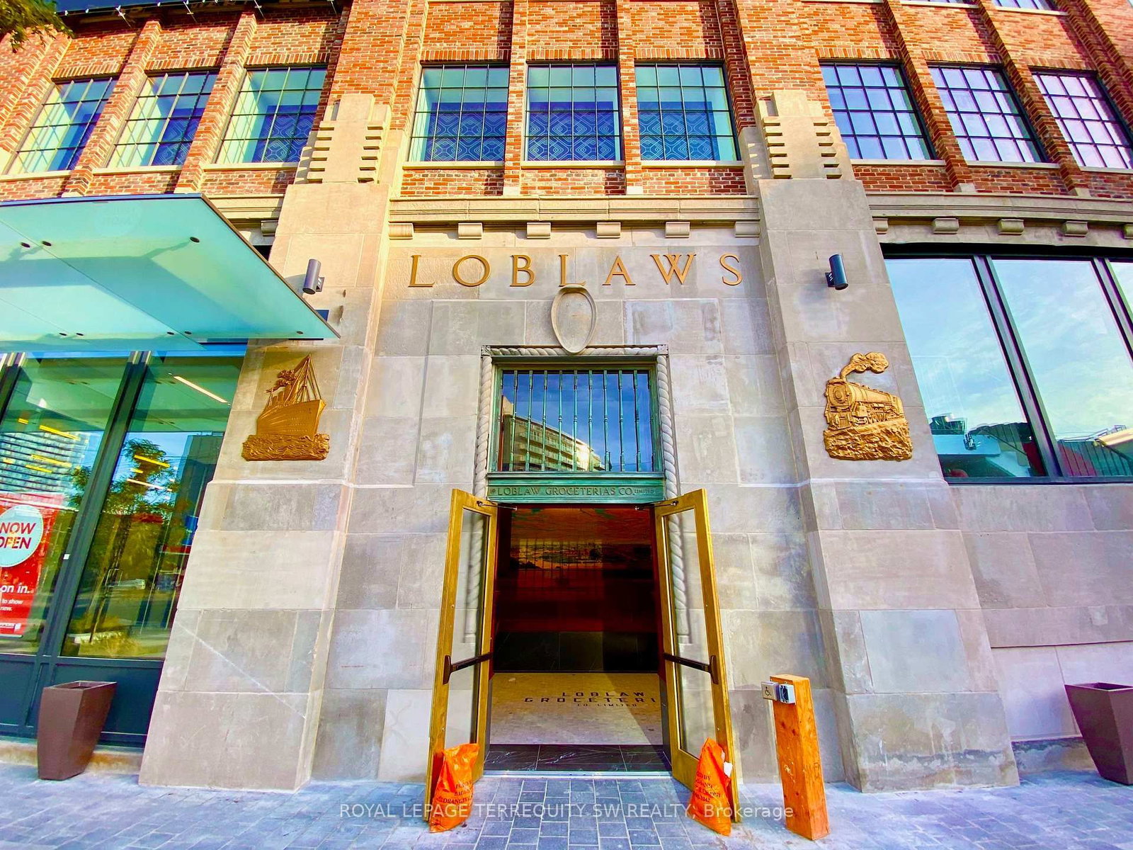 Condo for sale at 405-628 Fleet Street, Toronto, Ontario, M5V 1A8 - Niagara - MLS: C13017732