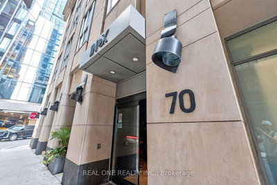 4317-70 Temperance Street, Toronto, Ontario image-0-2