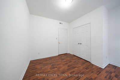 302-414 Jarvis Street, Toronto, Ontario image-0-3