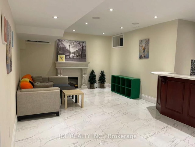 Basement - 64 Churchill Ave Avenue