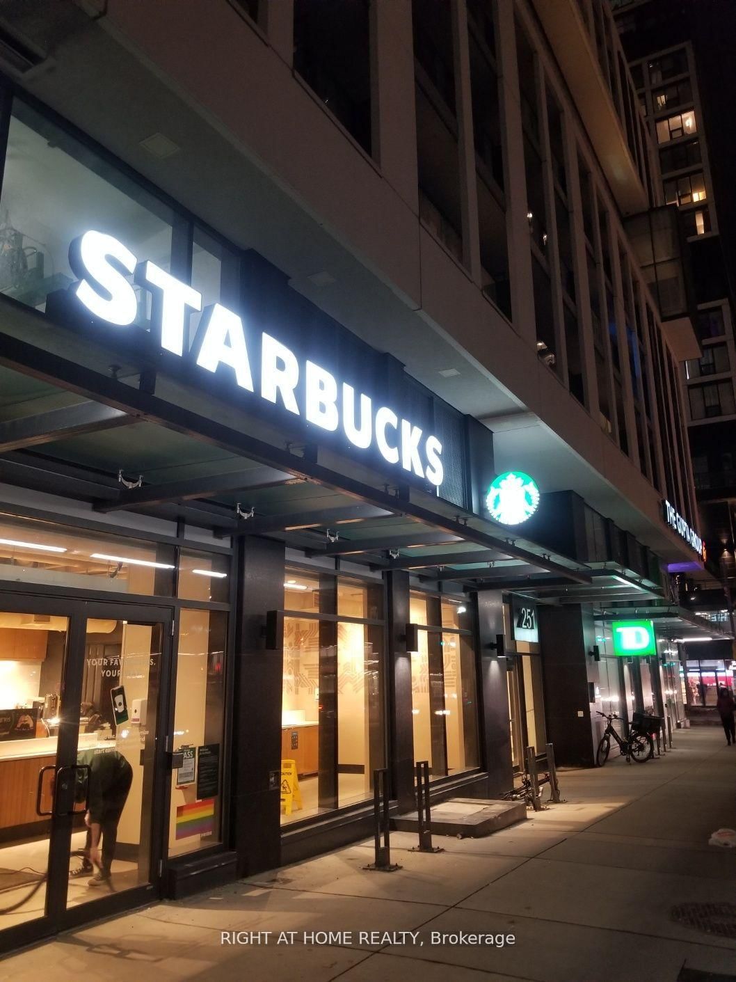 251 Jarvis Street, Unit 938 - Photo 3