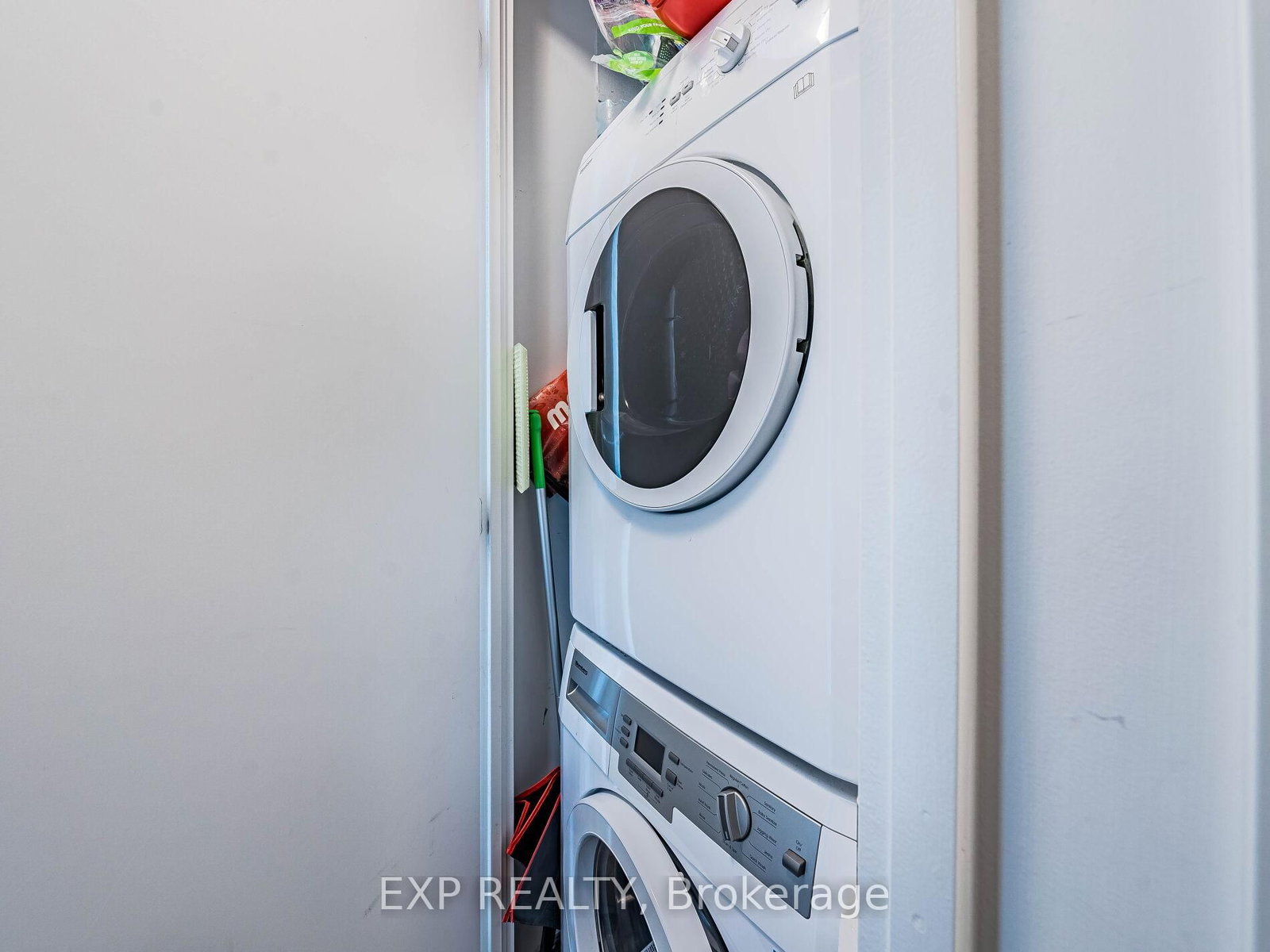 181 Dundas Street E, Unit 3708 - Photo 18