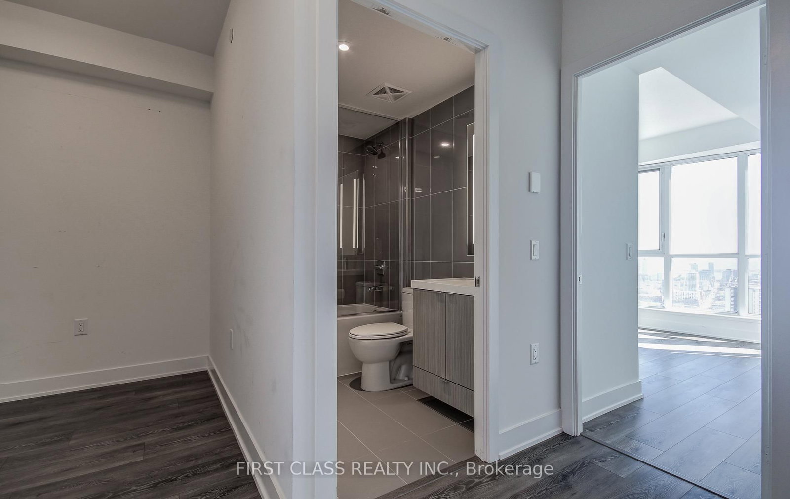585 Bloor Street E, Unit 3519 - Photo 6