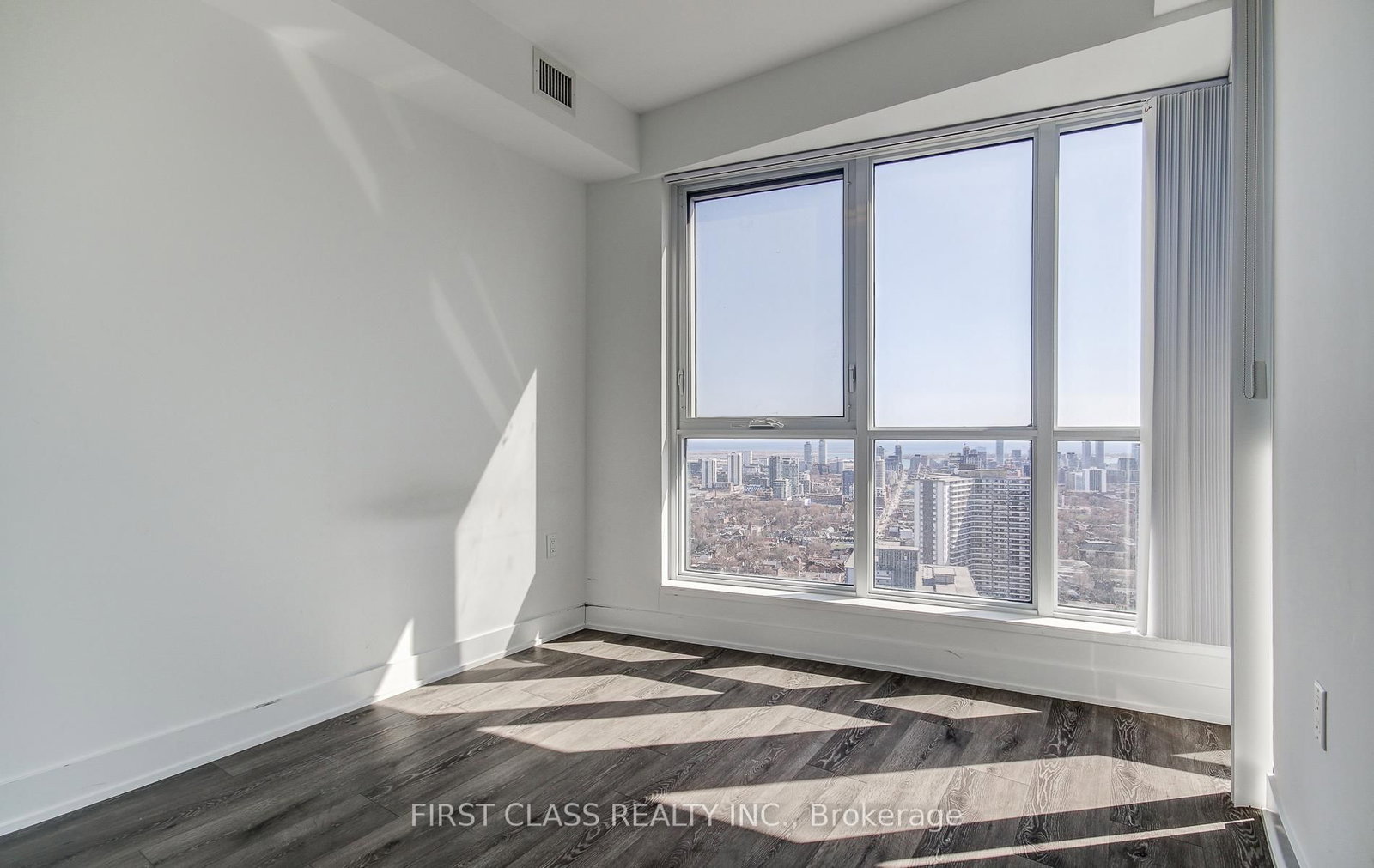 585 Bloor Street E, Unit 3519 - Photo 8