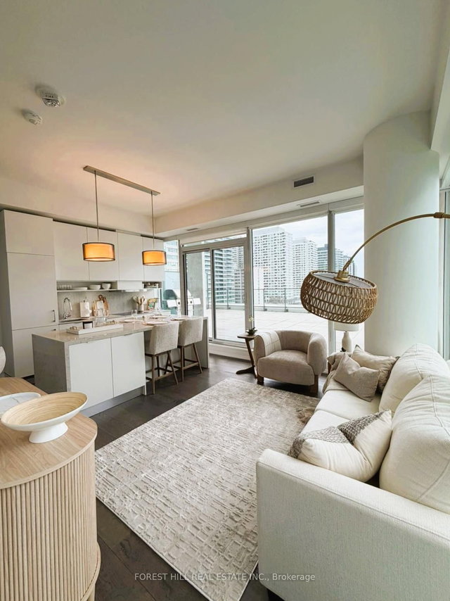 1004 - 5 Soudan Avenue