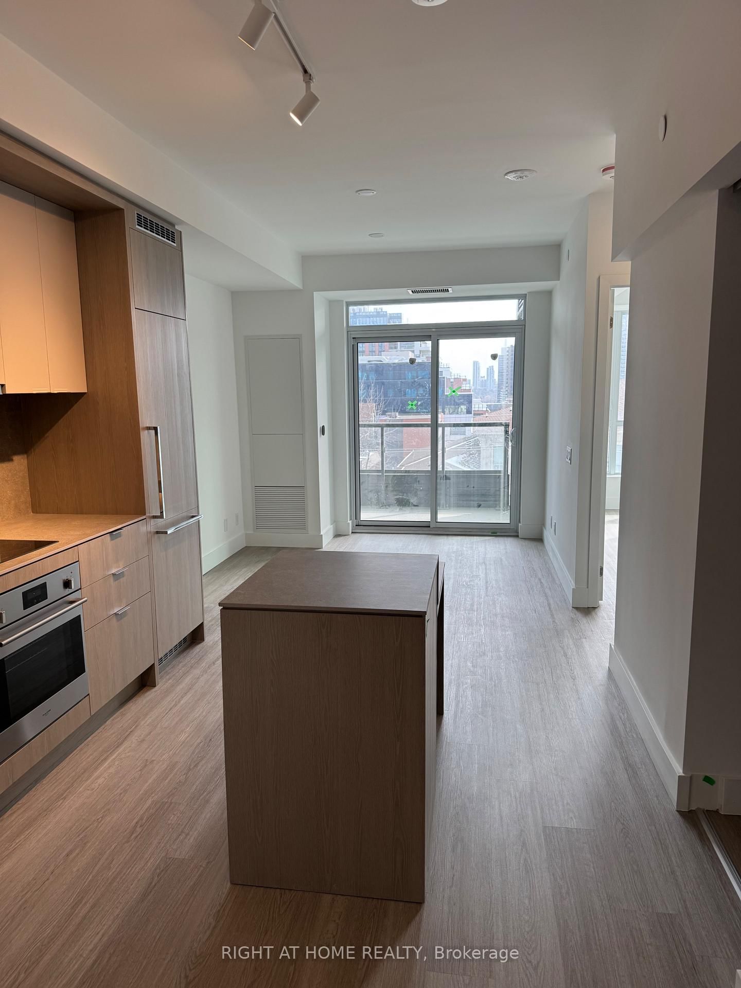 6 Greenbriar Road, Unit 514 - Photo 11