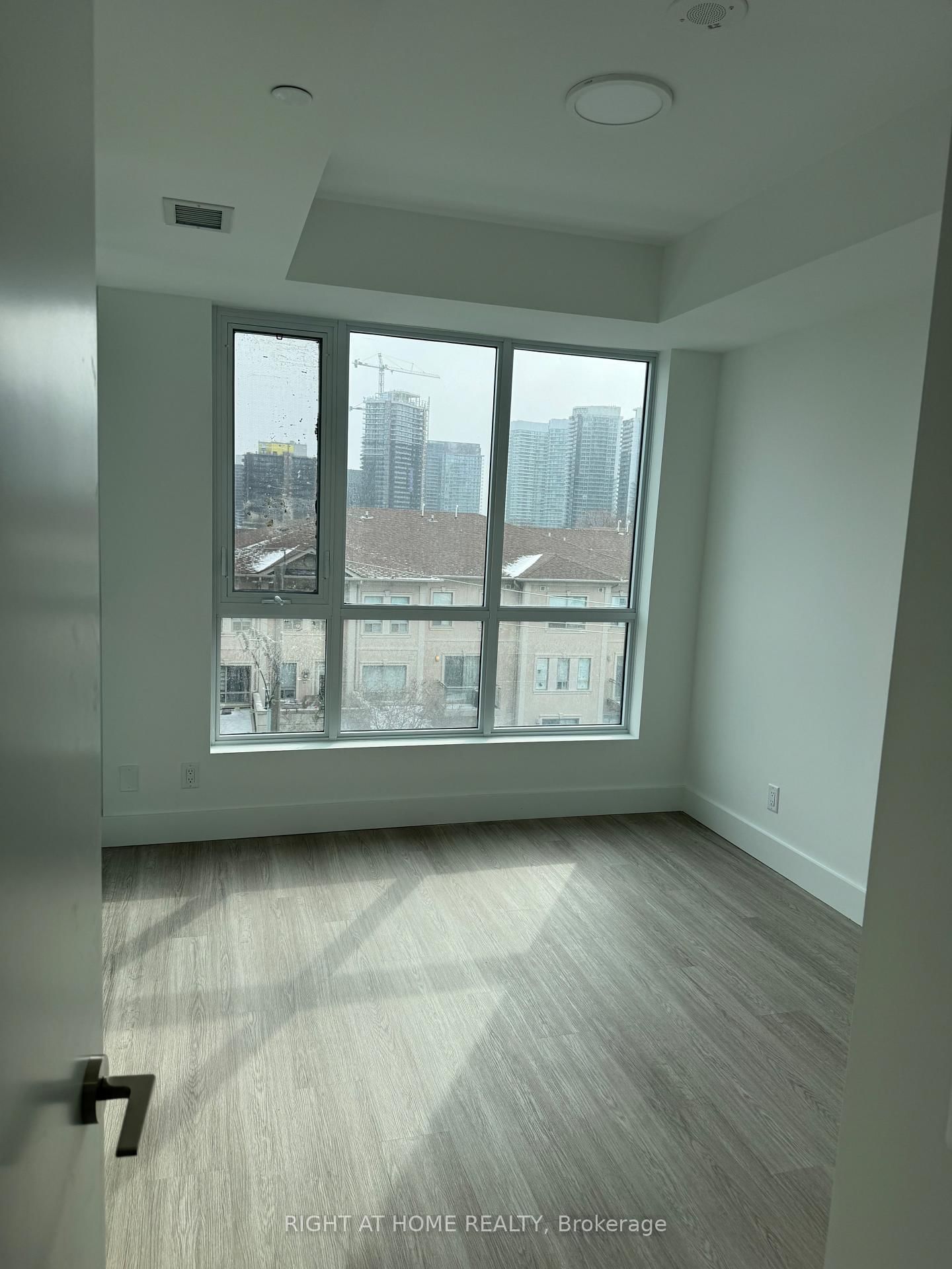 6 Greenbriar Road, Unit 514 - Photo 16