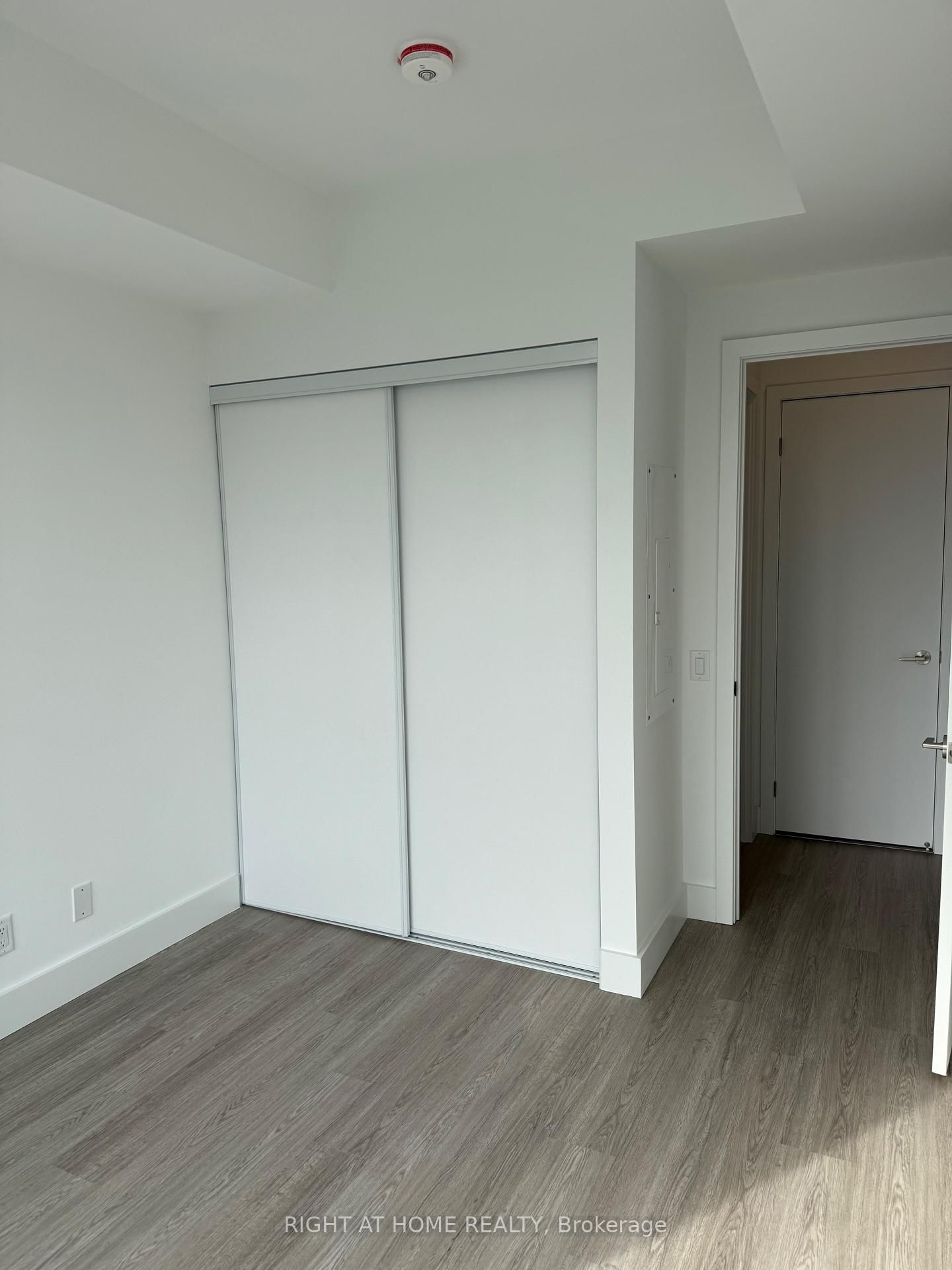 6 Greenbriar Road, Unit 514 - Photo 17