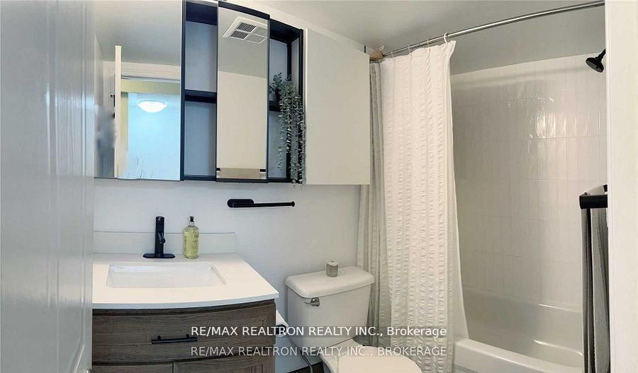 262 St Helens Avenue, Unit 109 - Photo 14