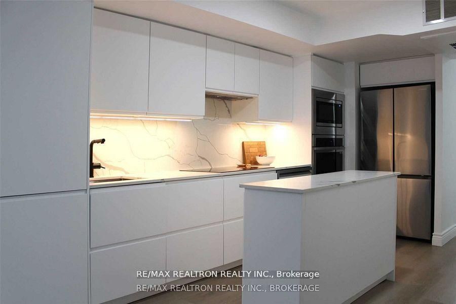 262 St Helens Avenue, Unit 109 - Photo 3