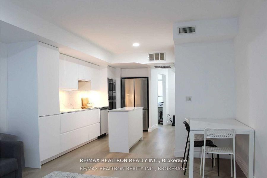 262 St Helens Avenue, Unit 109 - Photo 4