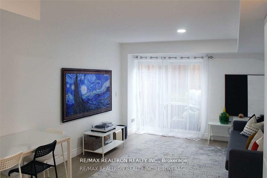 262 St Helens Avenue, Unit 109 - Photo 5