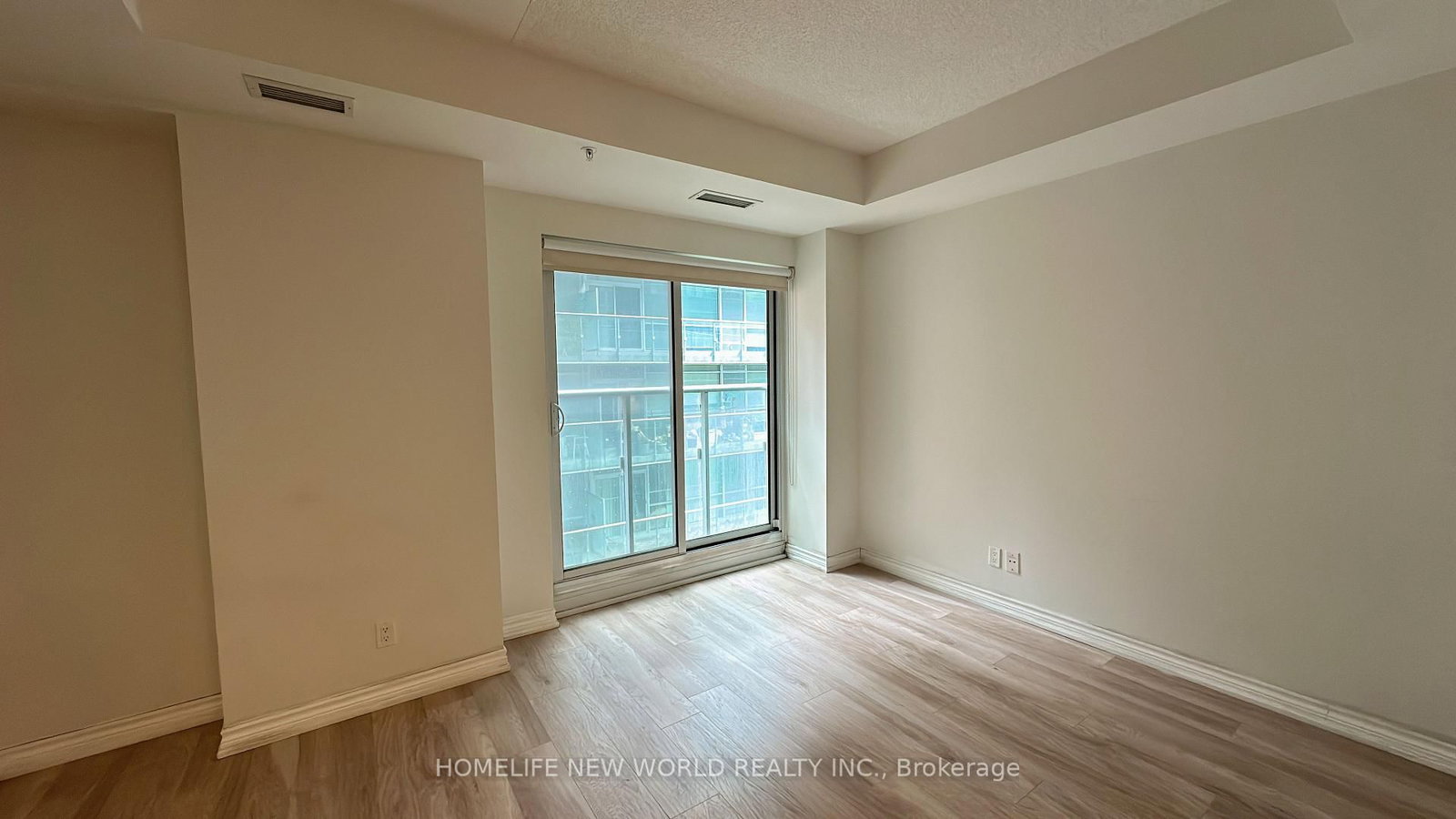 30 Nelson Street, Unit 402 - Photo 13