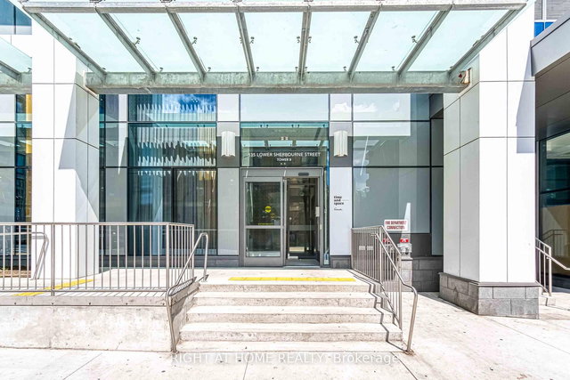 2821 - 135 Lower Sherbourne Street