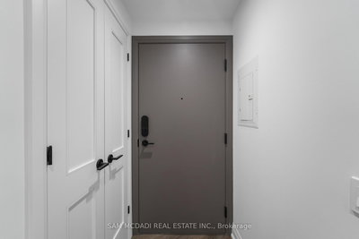 3808-634 Church Street, Toronto, Ontario image-0-3