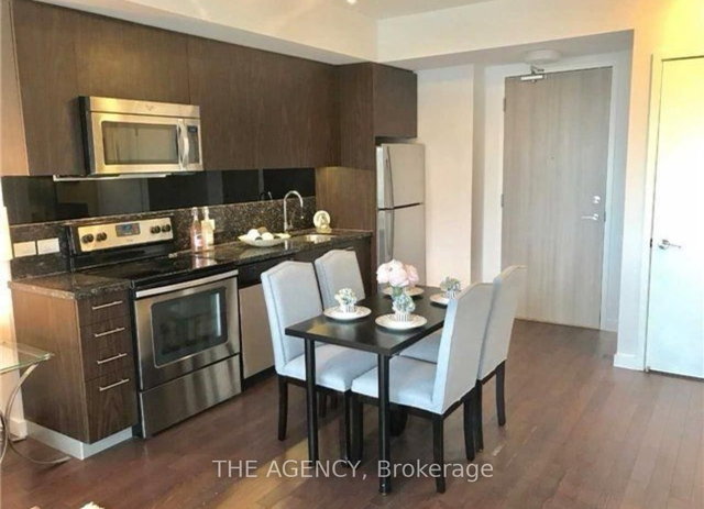 803 - 390 Cherry Street