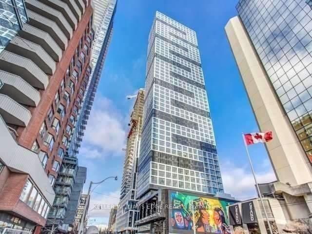 1208 - 181 Dundas Street E