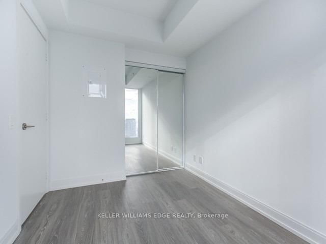 1208 - 181 Dundas Street E