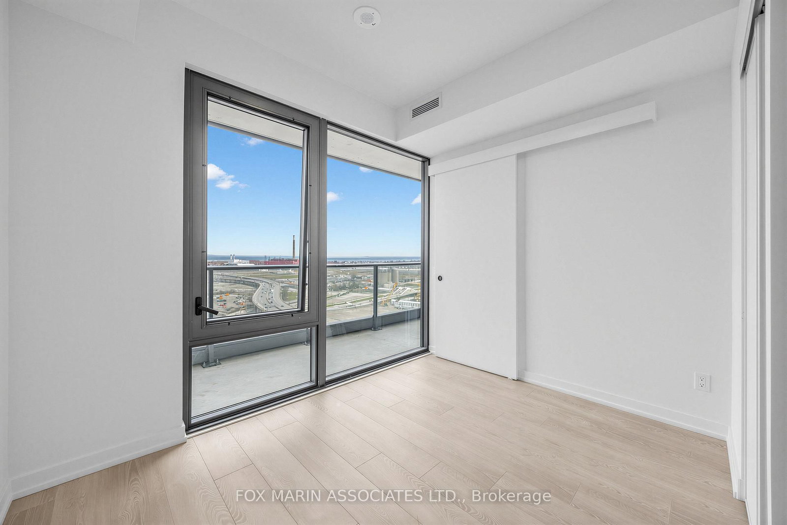 35 Parliament Street, Unit 2212 - Photo 15