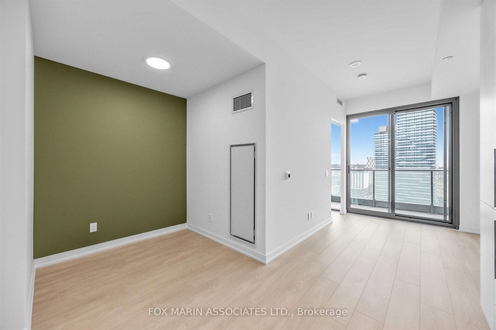 35 Parliament Street, Unit 2212 - Photo 4