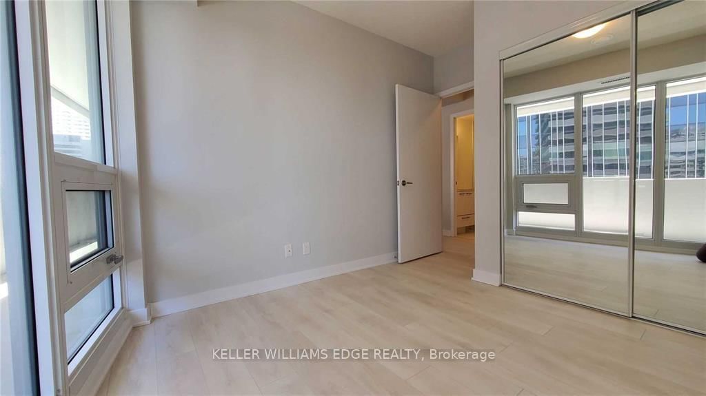 Condo for sale at 809-2221 Yonge Street, Toronto, Ontario, M4S 0B8 - Mount Pleasant West - MLS: C13018456