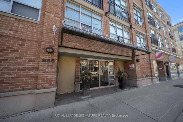 407 - 955 Queen Street W