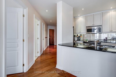 2101-100 Hayden Street, Toronto, Ontario image-0-3