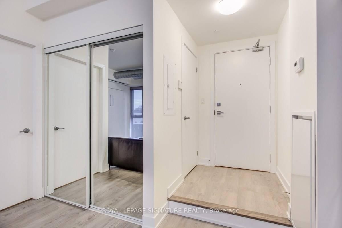 75 The Donway W, Unit 202